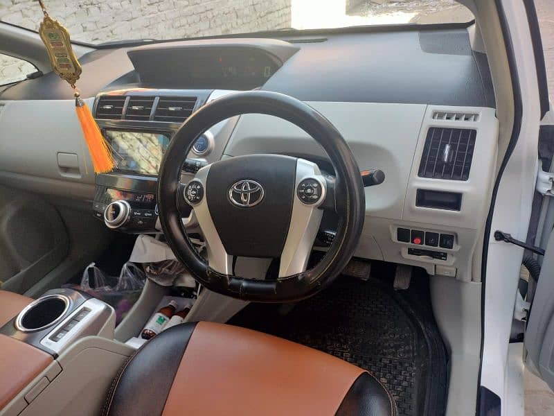 Toyota Prius alpha 2011 model 2017 import 9