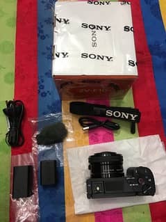 Sony ZV-E10 with 16-50 kit lens 9 Months warranty ZV E 10 / ZVE10