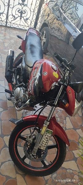 Yamaha YBR 125 0