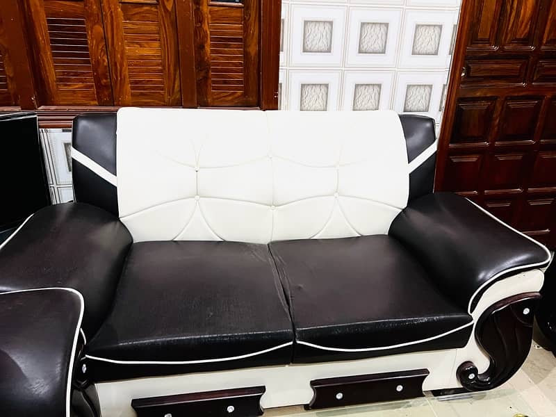 sofa set/7 seater sofa/wooden sofa/sofa for sale in Khairpur 3