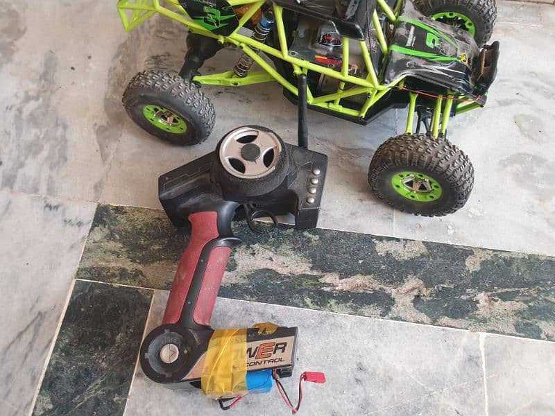 TYPHON RC CAR 4X4 4