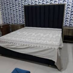 Fine sofa center koi bi purana bed poshish karway 0