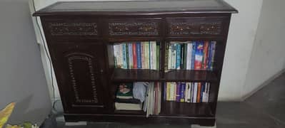 bookshelf,