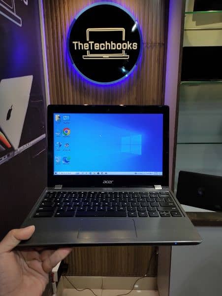 Acer C740 Windows laptop 0