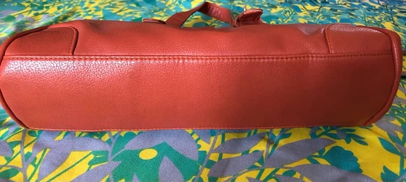 Leather handbag, camel colour 4