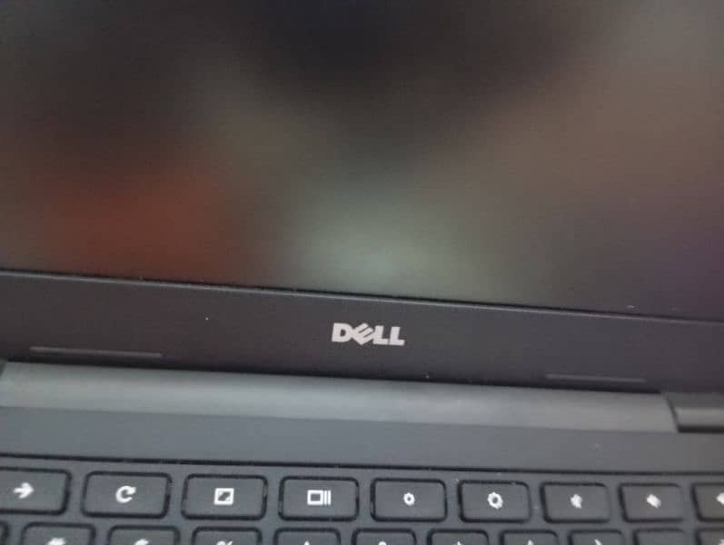chromebook dell with charger 4