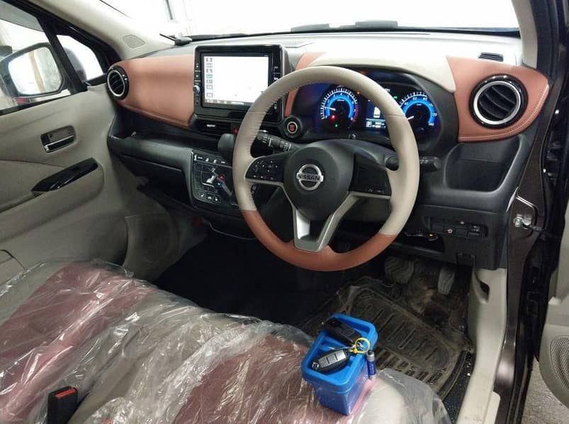 Nissan Dayz Bolero 20/24 Heated Seats Handmade stitched Interior 2