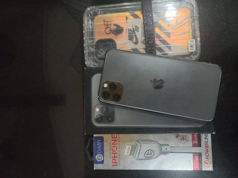 iphone 11 Pro Max with original box 1