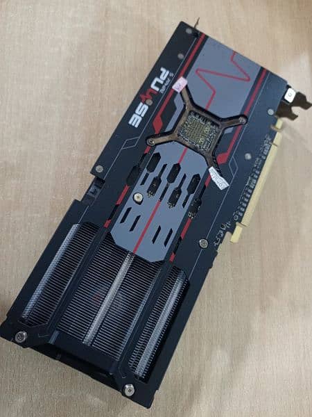 AMD Sapphire Pulse RX 5600 XT Trio Fan Edition 6 GB 2