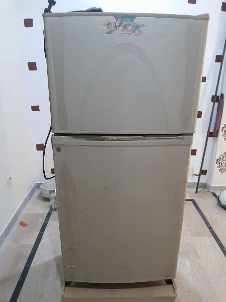 Dawlance Fridge For Sale In Good Condition 0