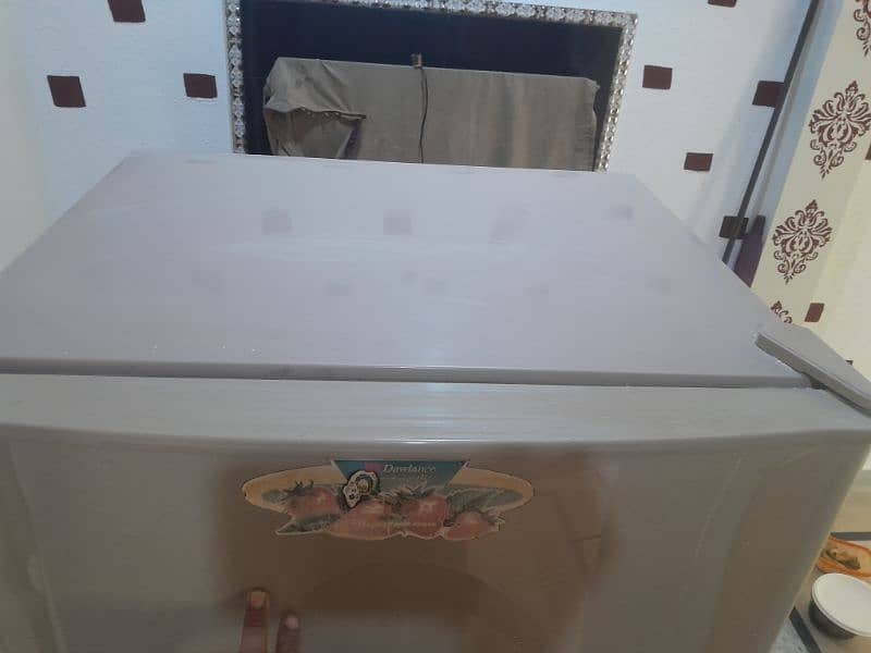 Dawlance Fridge For Sale In Good Condition 6