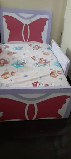 Kids bed with mattress