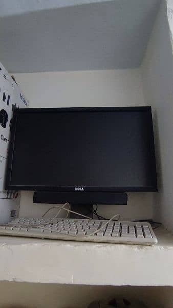 DELL LCD MONITOR FOR SALE 2