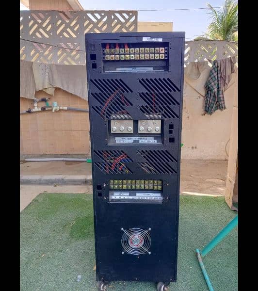 tesla 15kw off grid hybrid inverter  145 voc. never repaired. 48v 3