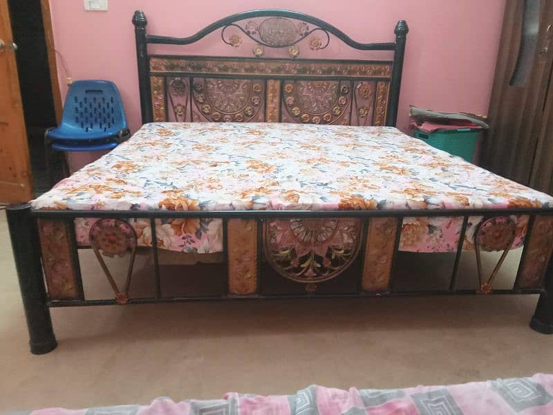 Complete bed set for sale 7