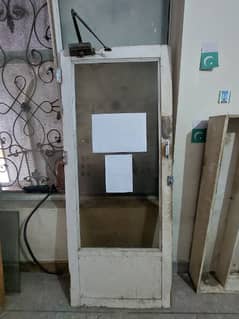 wooden door 0