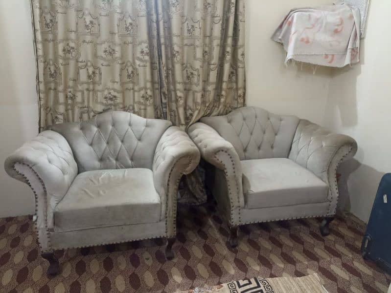 5 seater sofa set for urgent sale 1