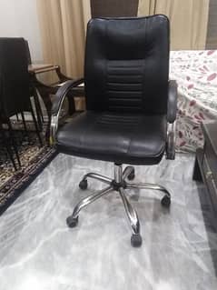 pure leather and aluminum office rolling chair for sale.