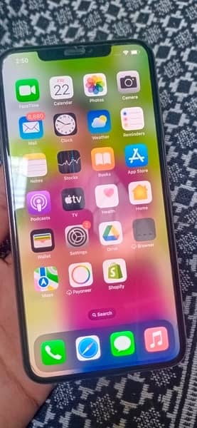IPhone XSMAX 64GB Gold colour for sale 3