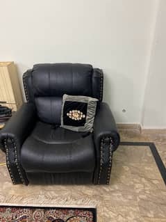 recliner sofa in immaculate condition