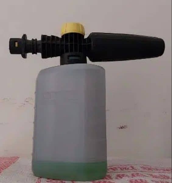 Karcher K2 Car Pressure Washer with Foam Sprayer 2