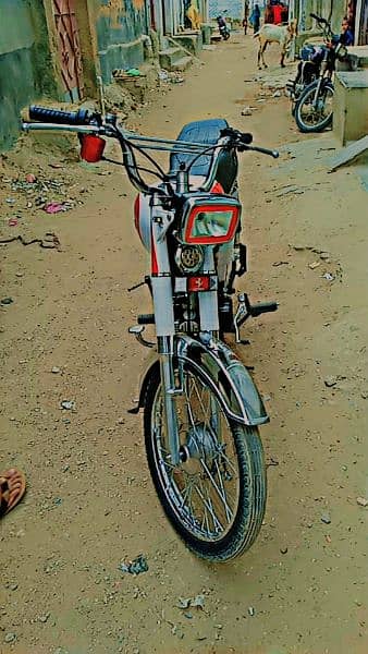 I am selling bike cd 70 registration lodra 2