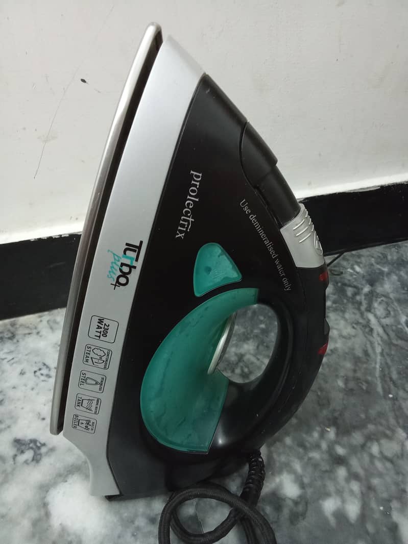 Imported Iron with Turbo Steamer for sale in DHA-2 Islamabad 2