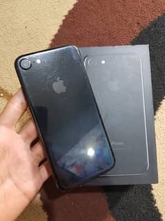 Iphone 7 with Airpods NonPta 9/10