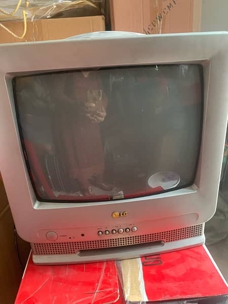 14 inch LG TV 1