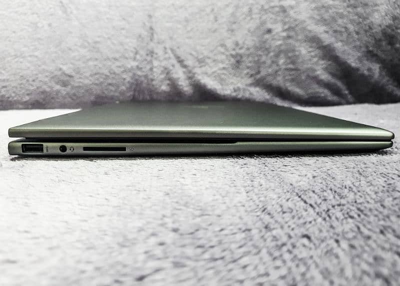 HP ENVY x360° i7 13th with HP Pen 11