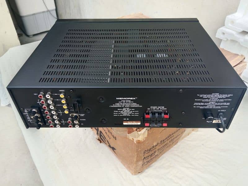 Memorex STAV3000 4 Chanel Stereo Amplifier Made in Korea 3