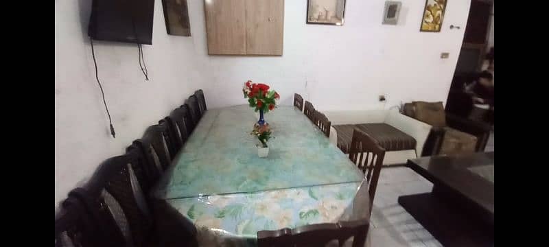 wooden dining table good condition 3