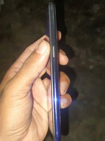Oppo F9 pro 6/64 Condition 10/8 Finger ni Chal raha Touch Break All Ok 6