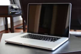 Macbook pro 2012 very new condition