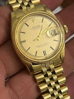Rolex dealer here we deals all original and branded watches