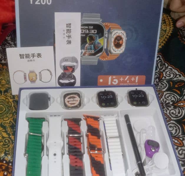 y200 3 watches and 13 strap in one box 1