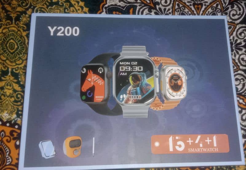 y200 3 watches and 13 strap in one box 2