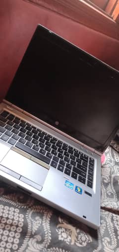 Hp EliteBook 8460p Core i5 2nd genration 0