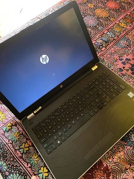 laptop for sel Hp graphic card2 gb 2
