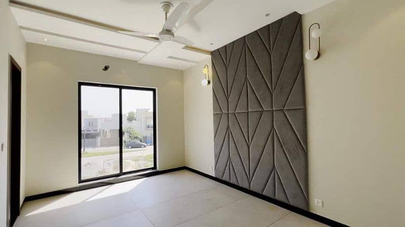 Wallpaper, pvc panel, wooden & vinyl flooring, blinds,ceiling,LED rack 3
