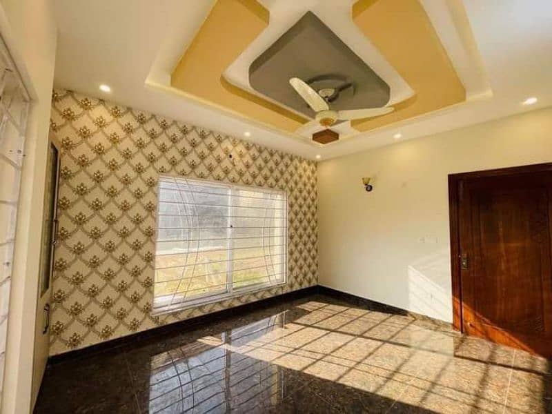 Wallpaper, pvc panel, wooden & vinyl flooring, blinds,ceiling,LED rack 5