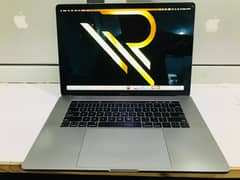 Apple Macbook Pro 2017 Core i7  16/512