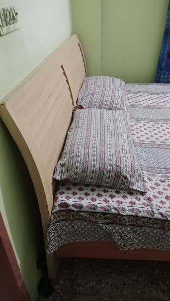 Bed + Wardrobe 2