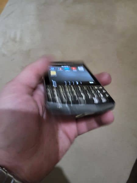 blackberry porsche design 5