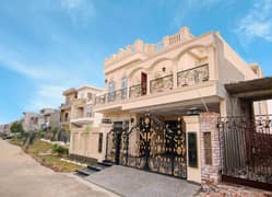 Owner Build- Solid Construction- Gated Society Near M Block DHA Phase 5 With Roof Top Lawn Triple Storey 6 Beds Brand New Spanish House For Sale in Formanites Housing Society Lahore
