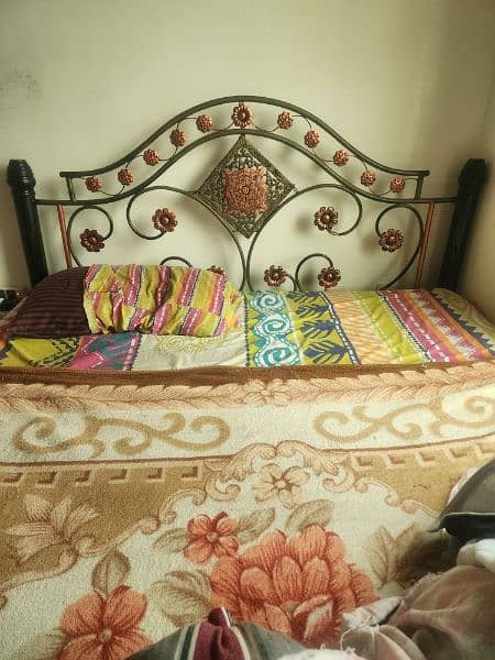 King Size huge double bed for sale 1