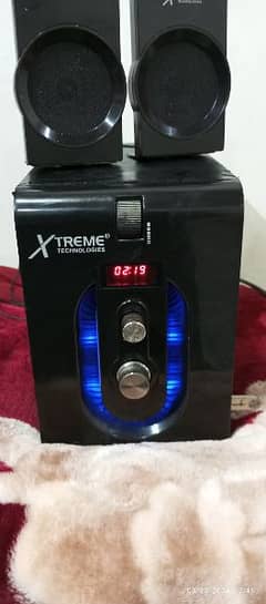 Xtreme home theater sound system all ok BT Wala nh he  only AUX pin