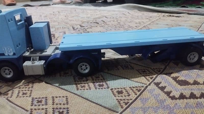 TOY CARS, ACTION FIGURES, TRUCK 8
