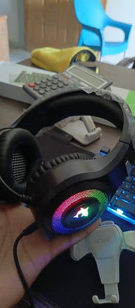 F2 Gaming Headphone with active noise cancellation Rgb lights headphon 2