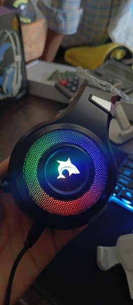 F2 Gaming Headphone with active noise cancellation Rgb lights headphon 3